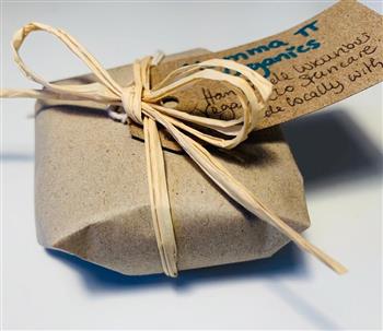 Rose & Geranium Shampoo Bar - thumbnail 0