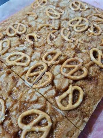 Salted Caramel & Pretzel Blondies - thumbnail 0