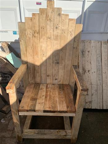 Giant Story Telling Chair - thumbnail 0