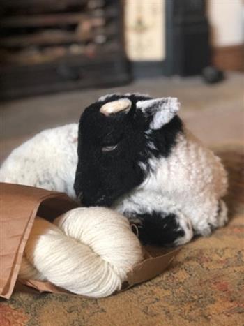 Ethical Aran wool - thumbnail 0