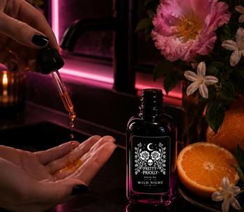 Wild Night Facial Oil - thumbnail 3