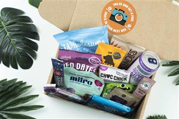 Mini Snack Box With Over 12 Premium Heal - thumbnail 1
