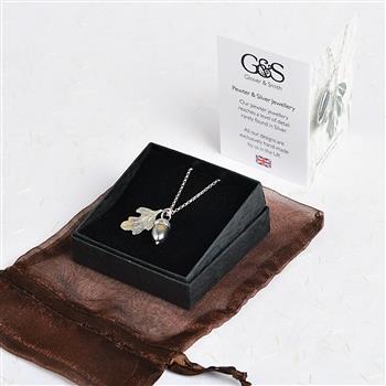 Acorn & Oak Leaf Necklace - thumbnail 6