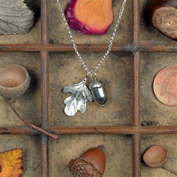 Acorn & Oak Leaf Necklace - thumbnail 2