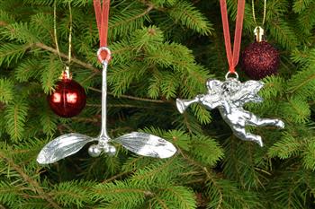 Pewter Mistletoe For The Christmas Tree - thumbnail 3